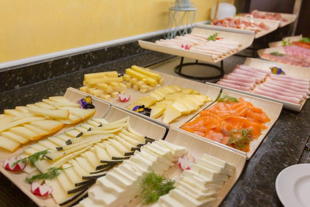 Eurostars Gran Madrid Hotel Alcobendas Ngoại thất bức ảnh