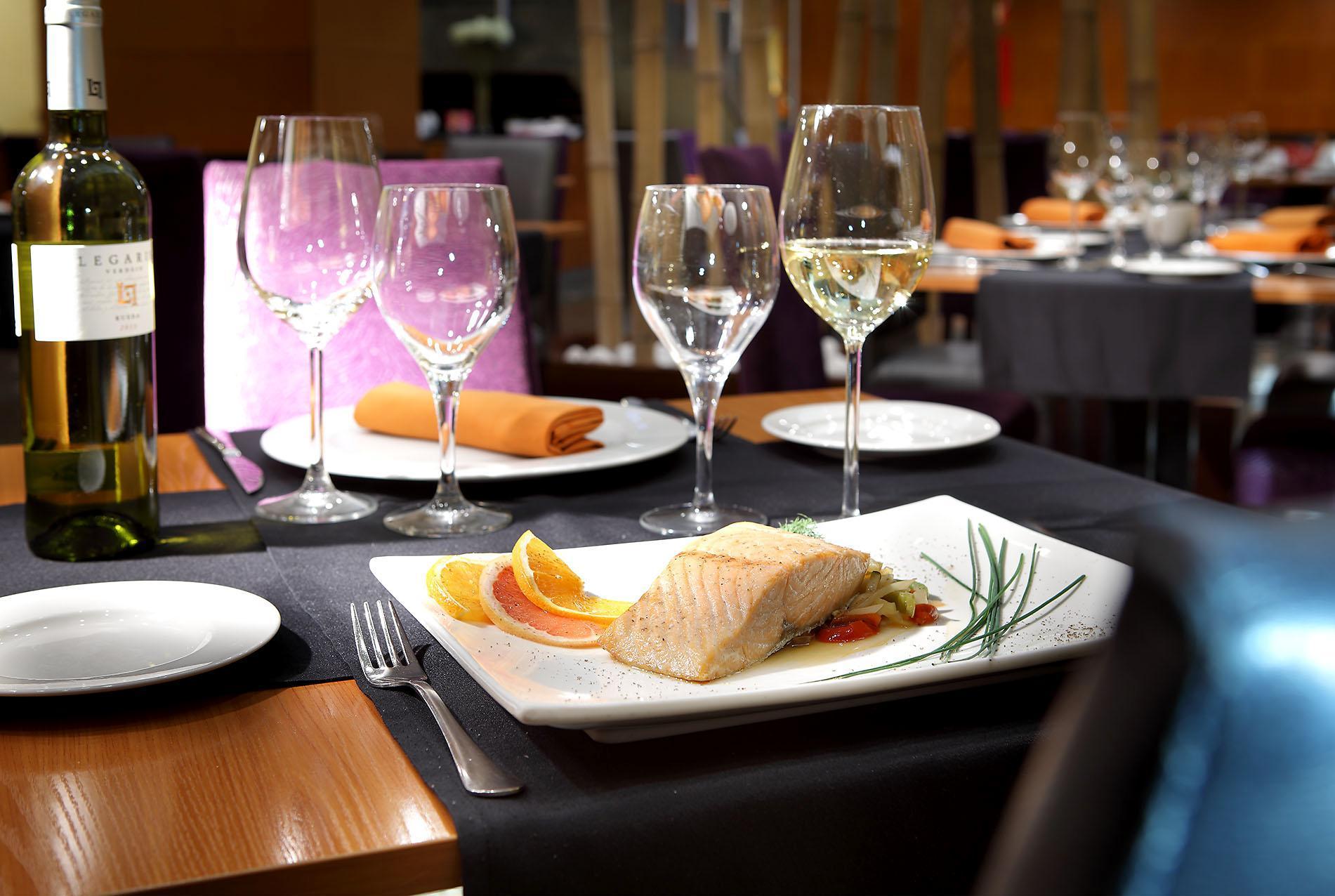 Eurostars Gran Madrid Hotel Alcobendas Ngoại thất bức ảnh